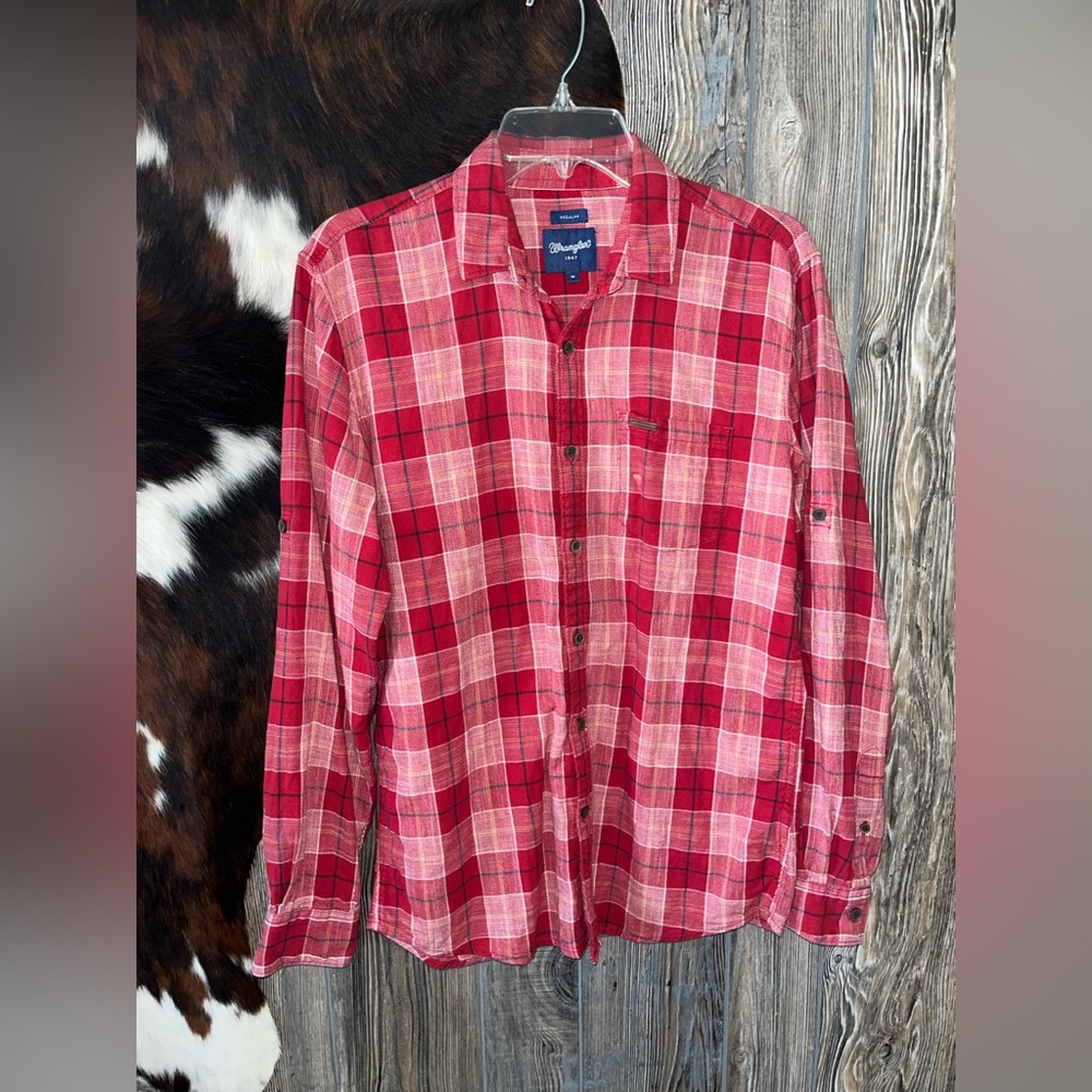 Wrangler size medium men’s red plaid inficool denim performance western work